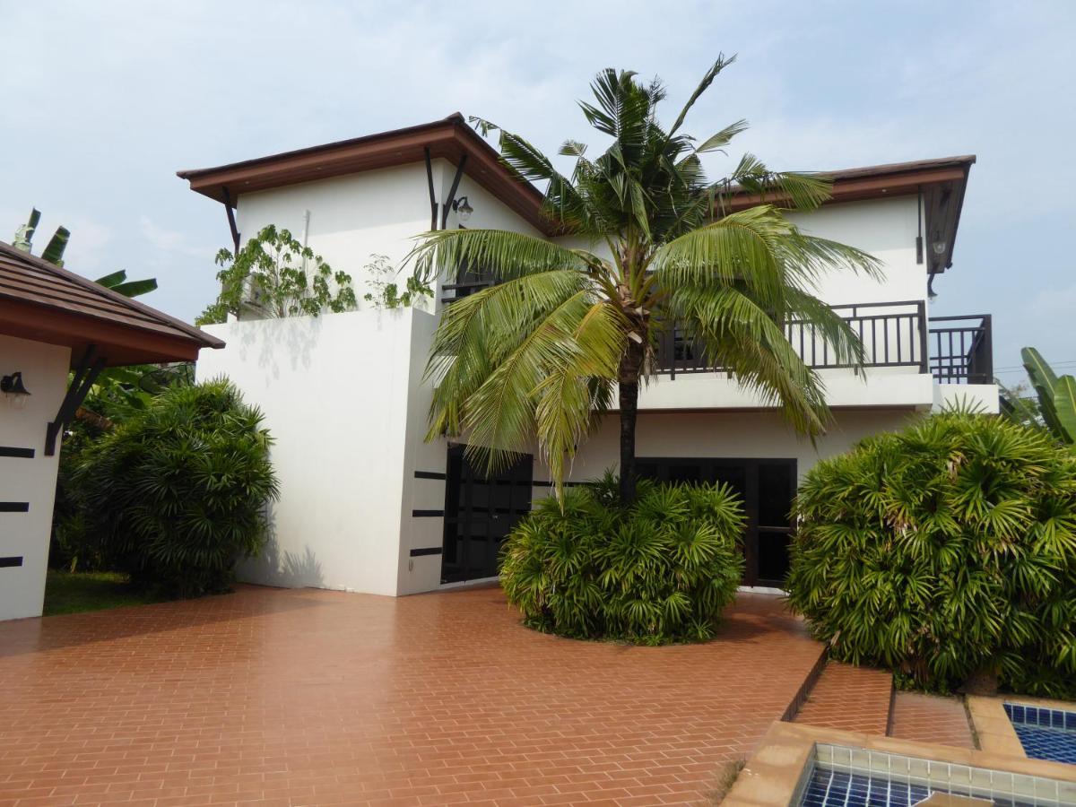 Tropicana Beach Villa At Vip Resort Ban Phe Exterior foto